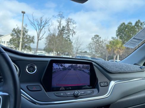 Used 2019 Chevrolet Blazer LT image 18