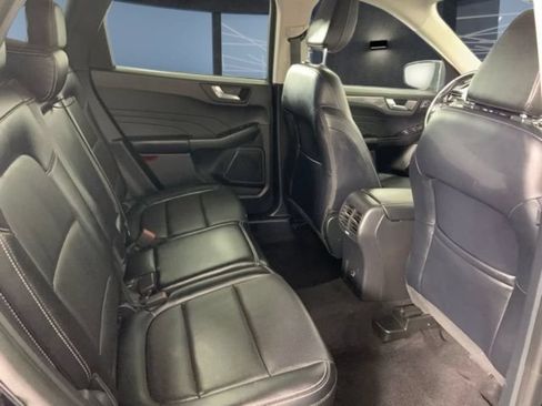 Used 2022 Ford Escape Titanium AWD/4WD image 14