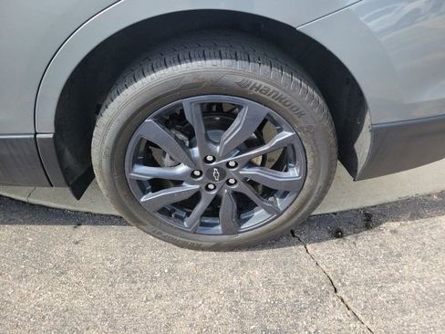 Used 2024 Chevrolet Equinox RS image 11