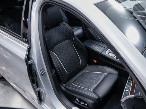 Used 2020 BMW ALPINA B7 xDrive w/ Luxury Rear Seating Package image 43