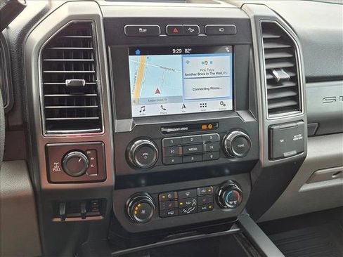 Used 2019 Ford F250 XLT w/ XLT Premium Package AWD/4WD image 12