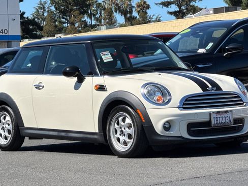 Used 2013 MINI Cooper Hardtop FWD image 2