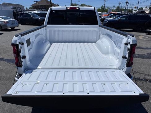 New 2026 RAM 1500 4x4 Crew Cab image 7