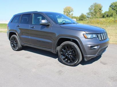 Used 2018 Jeep Grand Cherokee Altitude