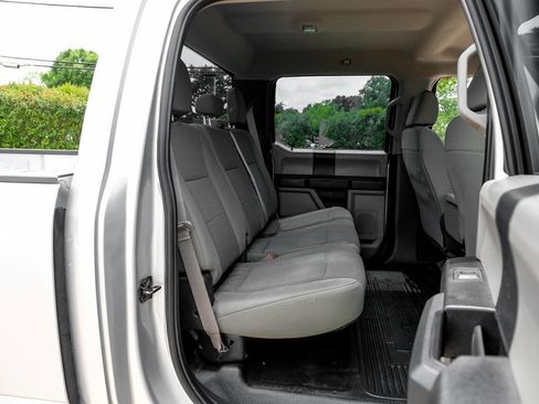 Used 2018 Ford F250 XL w/ Power Equipment Group AWD/4WD image 40