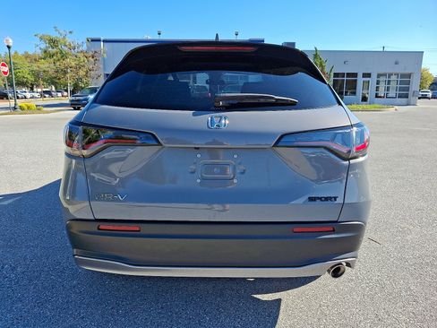 Certified 2025 Honda HR-V Sport image 5
