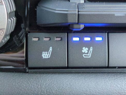 New 2026 Toyota Tundra Limited AWD/4WD image 23