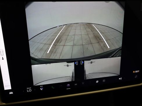 Used 2022 Tesla Model S Plaid image 7