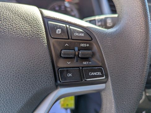 Used 2018 Hyundai Tucson SEL FWD image 16