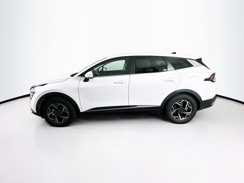 Used 2025 Kia Sportage LX FWD image 4