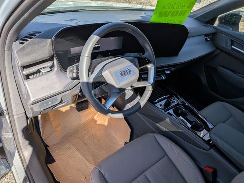 New 2026 Audi Q3 quattro 2.0T image 9