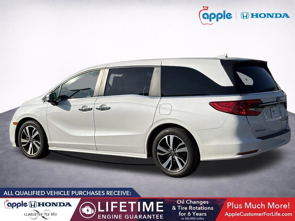 Used 2024 Honda Odyssey Touring image 4