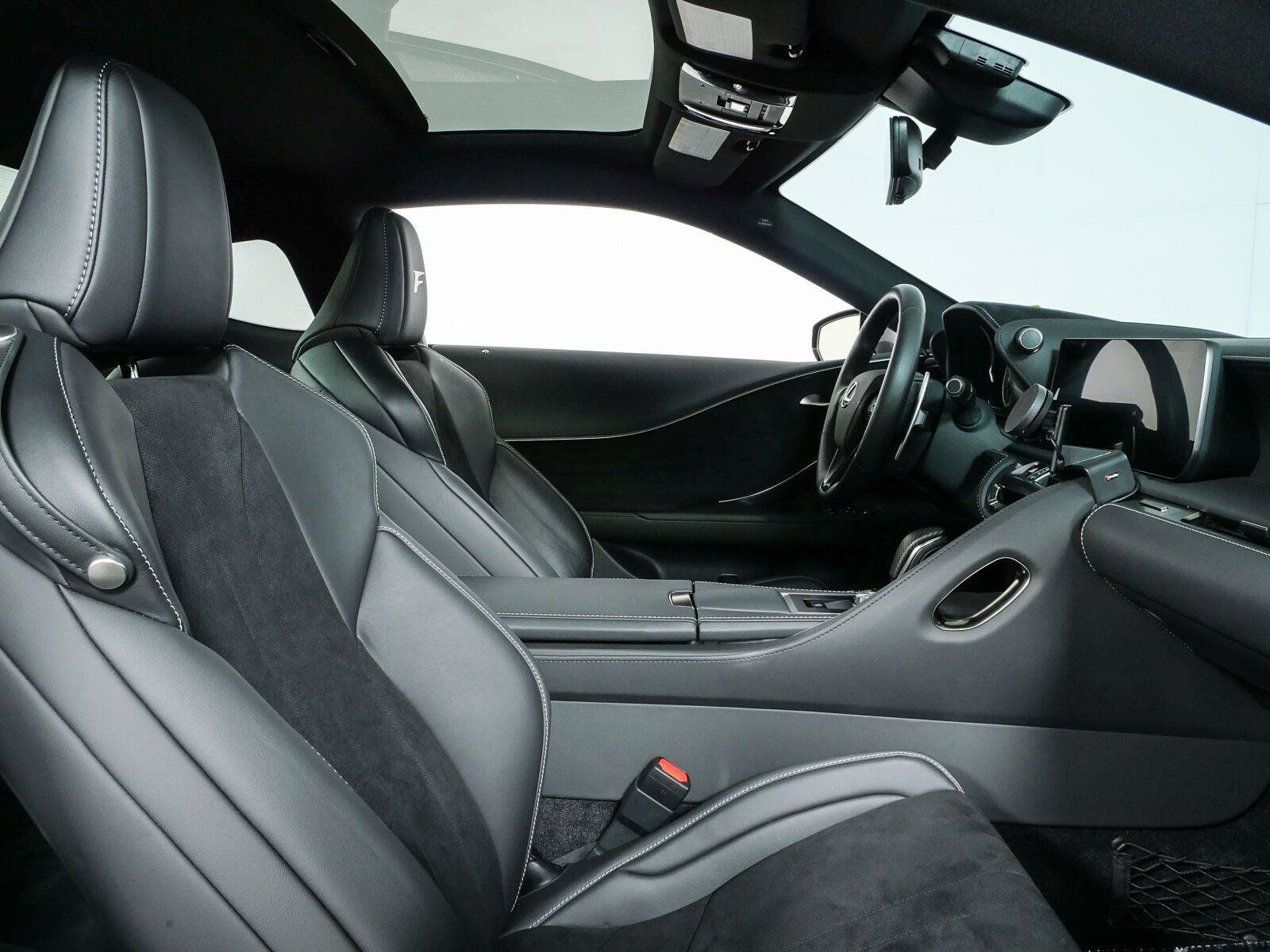 Used 2024 Lexus LC 500 Coupe w/ Sport Package RWD image 22