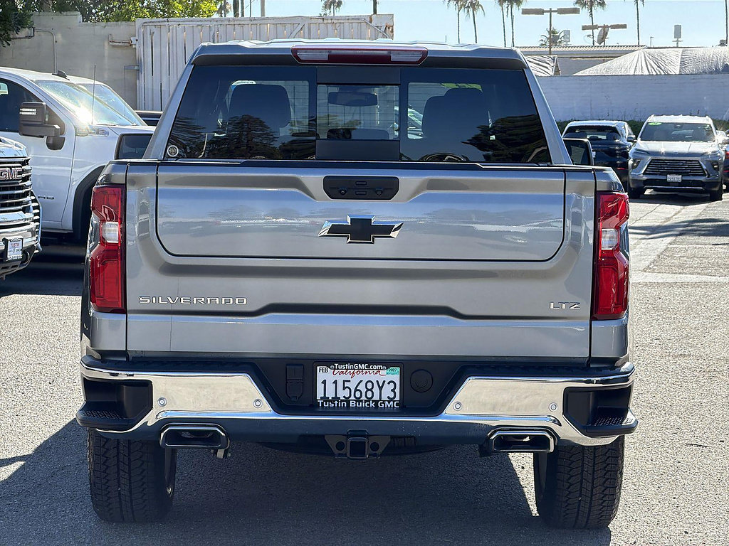 Used 2024 Chevrolet Silverado 1500 LTZ AWD/4WD image 6