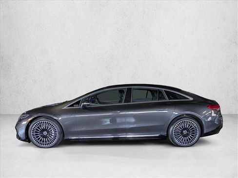 Certified 2022 Mercedes-Benz EQS 580 4MATIC Sedan image 12