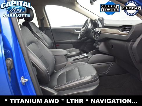 Used 2020 Ford Escape Titanium image 13