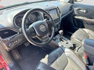 Used 2019 Jeep Cherokee Trailhawk w/ Comfort/Convenience Group AWD/4WD video 2