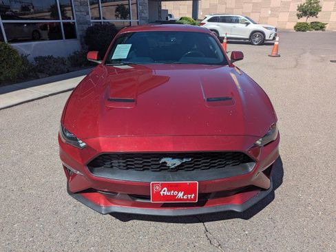 Used 2018 Ford Mustang Coupe RWD image 7