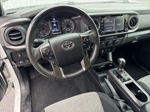 Used 2023 Toyota Tacoma TRD Off-Road w/ Technology Package image 28