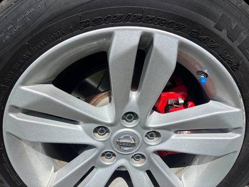 Used 2013 Nissan Altima 2.5 S w/ Premium Pkg image 13