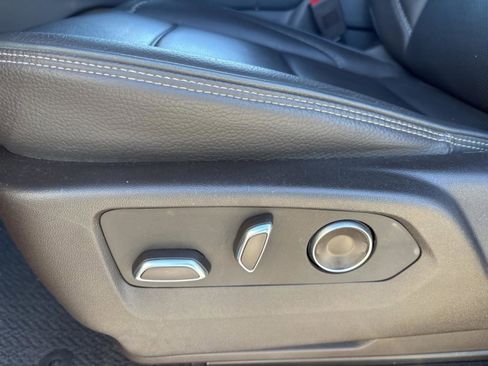 Used 2023 GMC Yukon XL Denali image 31