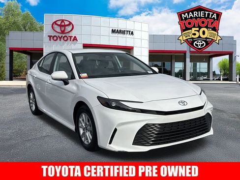 Certified 2025 Toyota Camry LE image 1