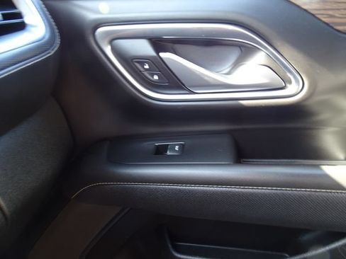 Used 2023 Chevrolet Suburban Premier w/ Max Trailering Package AWD/4WD image 10