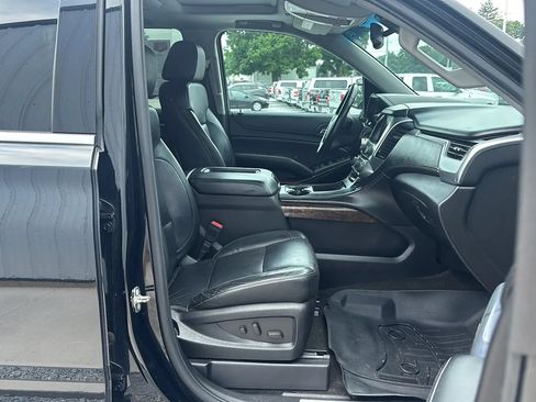 Used 2015 Chevrolet Suburban LT AWD/4WD image 17