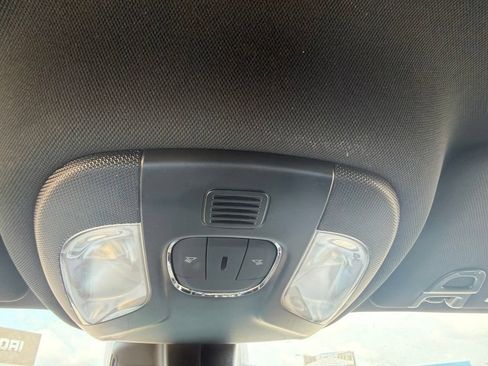 Used 2025 Jeep Compass Trailhawk AWD/4WD image 28