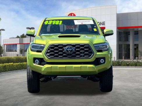 Certified 2023 Toyota Tacoma TRD Sport w/ TRD Premium Sport Package AWD/4WD image 11