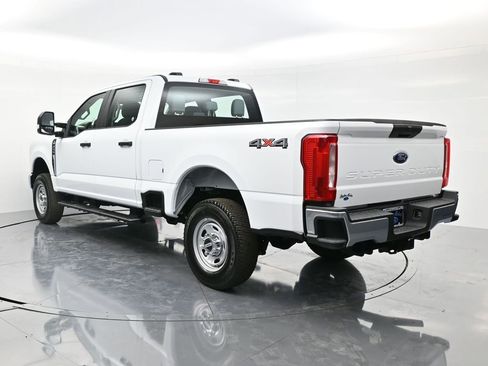 New 2026 Ford F250 XL w/ XL Chrome Package image 7