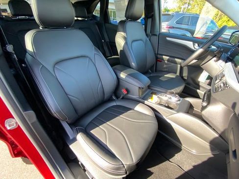 New 2025 Ford Escape SE w/ PHEV Premium Package image 36