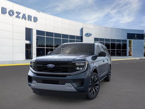 New 2025 Ford Expedition Max Platinum w/ Driver's Package image 3