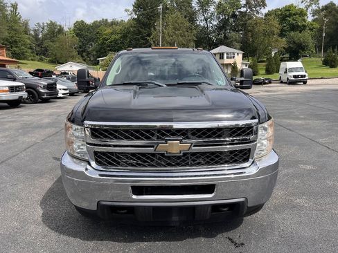 Used 2011 Chevrolet Silverado 3500 LT AWD/4WD image 2