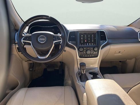 Used 2017 Jeep Grand Cherokee Overland image 22