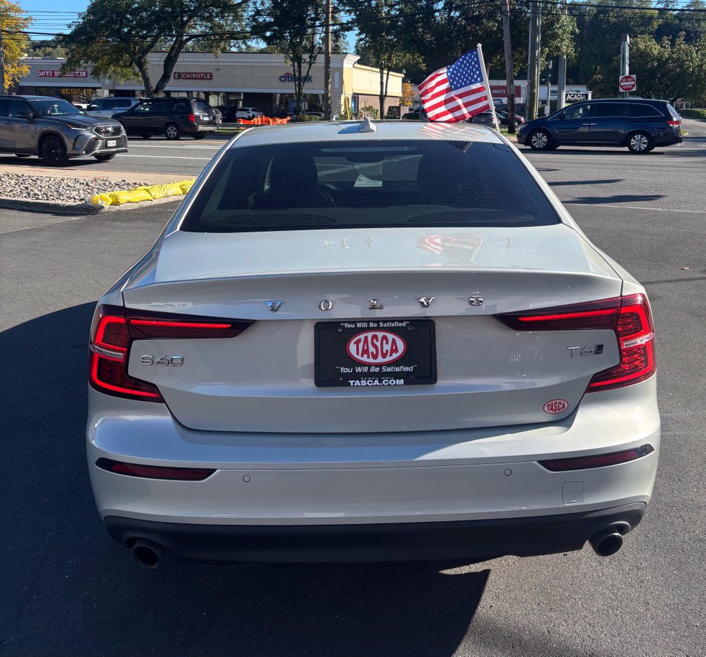Used 2019 Volvo S60 T6 Momentum w/ Premium Package AWD/4WD image 5