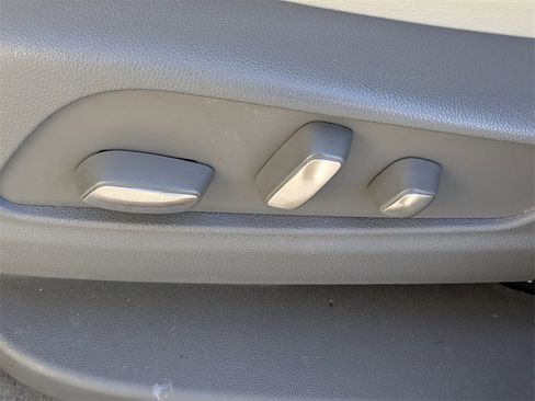 Used 2021 Cadillac XT5 Premium Luxury w/ LPO, Floor Liner Package image 23