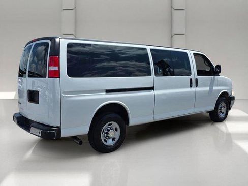 Certified 2024 Chevrolet Express 3500 LT w/ LT Preferred Equipment Group RWD image 5