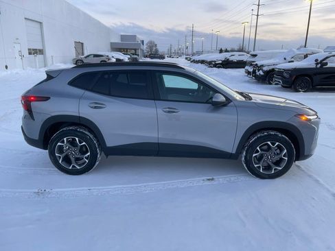 New 2026 Chevrolet Trax LT w/ Driver Confidence Package image 8