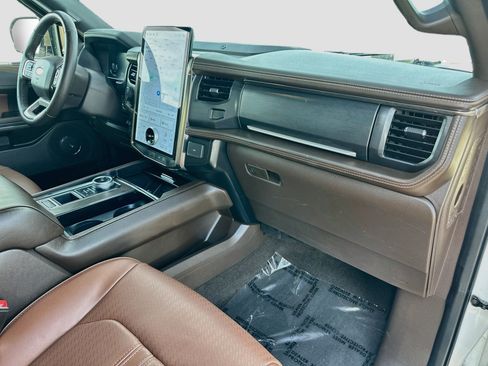 Used 2023 Ford Expedition King Ranch RWD image 31