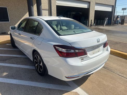 Used 2016 Honda Accord EX-L image 3