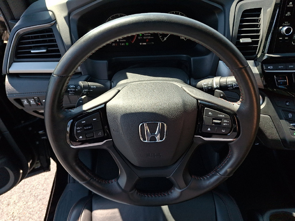 Used 2025 Honda Odyssey Sport-L image 19