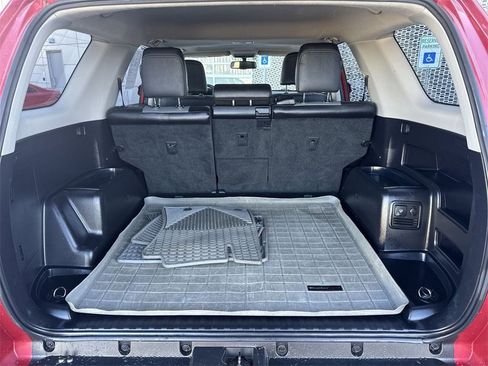 Used 2014 Toyota 4Runner SR5 image 26