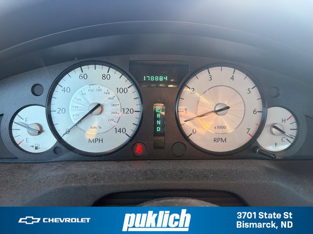 Used 2009 Chrysler 300 Touring AWD/4WD image 9