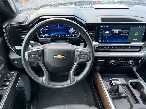 Used 2023 Chevrolet Silverado 1500 High Country image 11