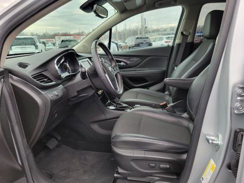 Used 2022 Buick Encore Preferred w/ Safety Package image 9