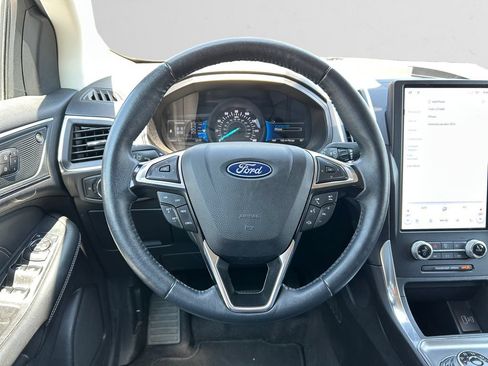 Used 2024 Ford Edge Titanium AWD/4WD image 13