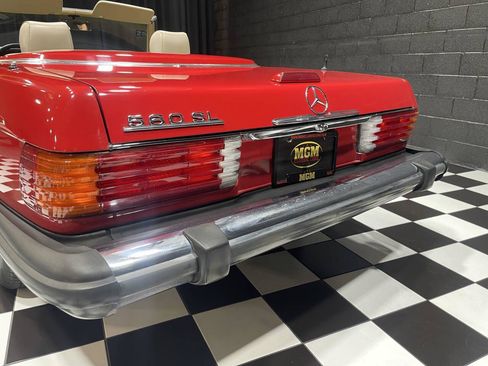 Used 1989 Mercedes-Benz 560 SL image 26