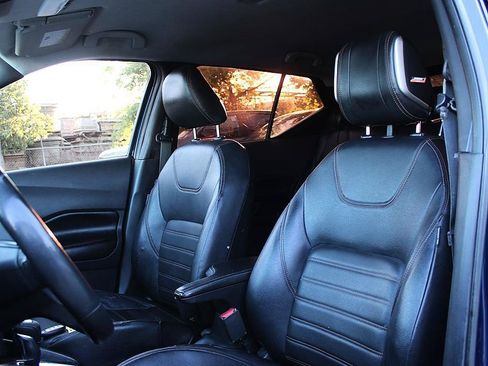 Used 2020 Nissan Kicks SR w/ SR Premium Package FWD image 8