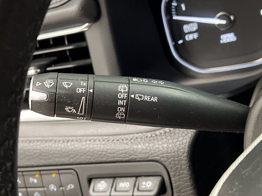 Used 2021 GMC Yukon XL Denali AWD/4WD image 57